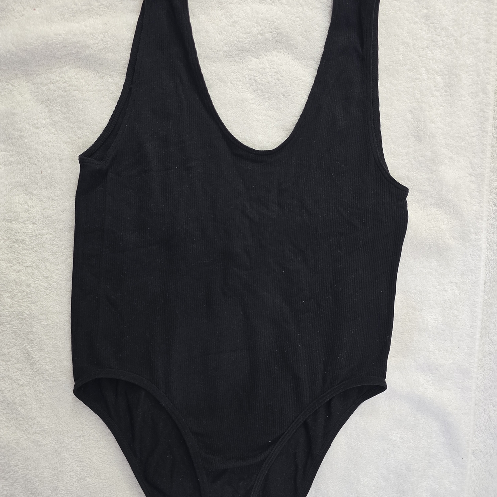 Black Ribbed Bodysuit – Scoop Neck – Size M/L – Excellent Condition